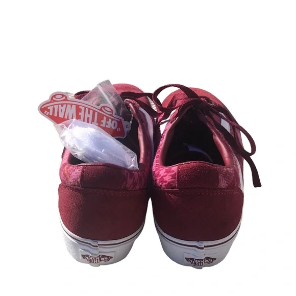 VANS WARD  NWOB BURGUNDY MAROON AND WHITE PLAID SUEDE SNEAKERS - Picture 2 of 7